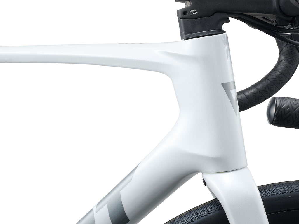 Giant Defy Advance 2 Pearl White